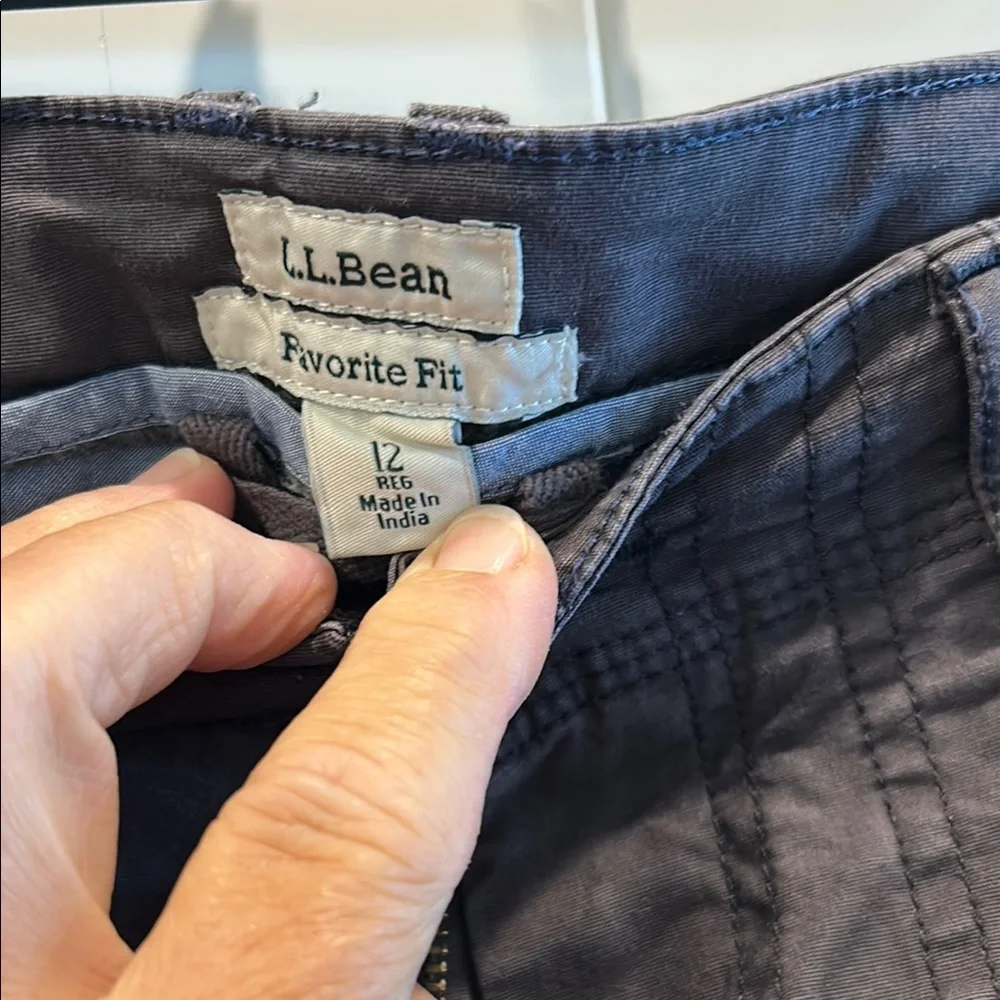 L.L. Bean Gray Cargo Shorts Durable Cotton Blend - Picture 2 of 3
